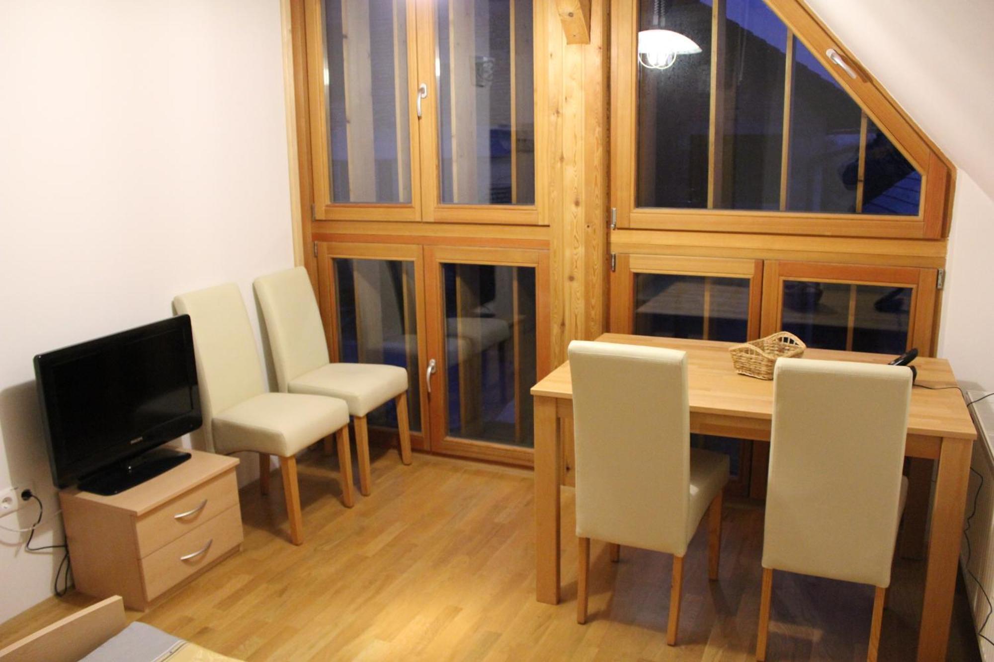 Guest Accomodation Klancar Ig Exterior photo